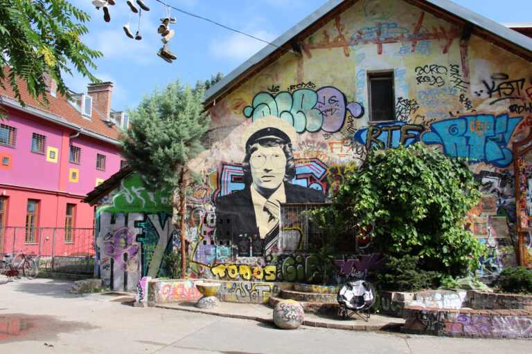 Ljunljana-Metelkova (2)