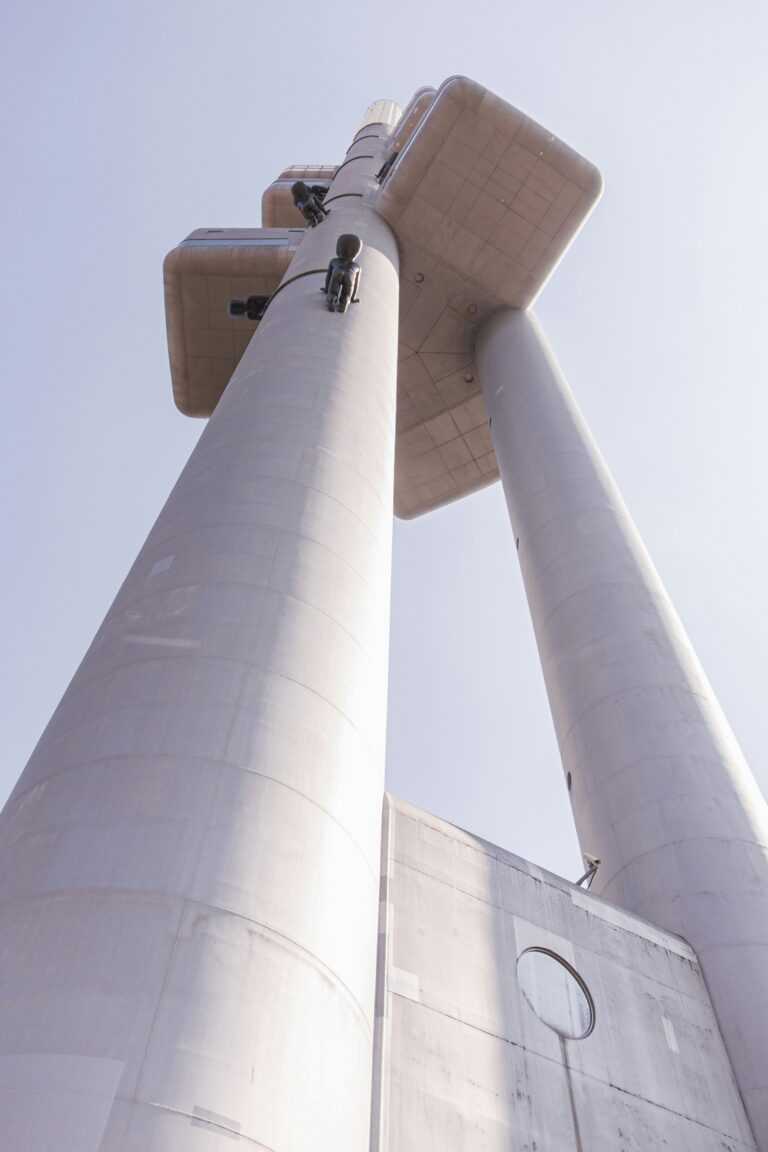 Prága-Zizkov Television Tower (1)